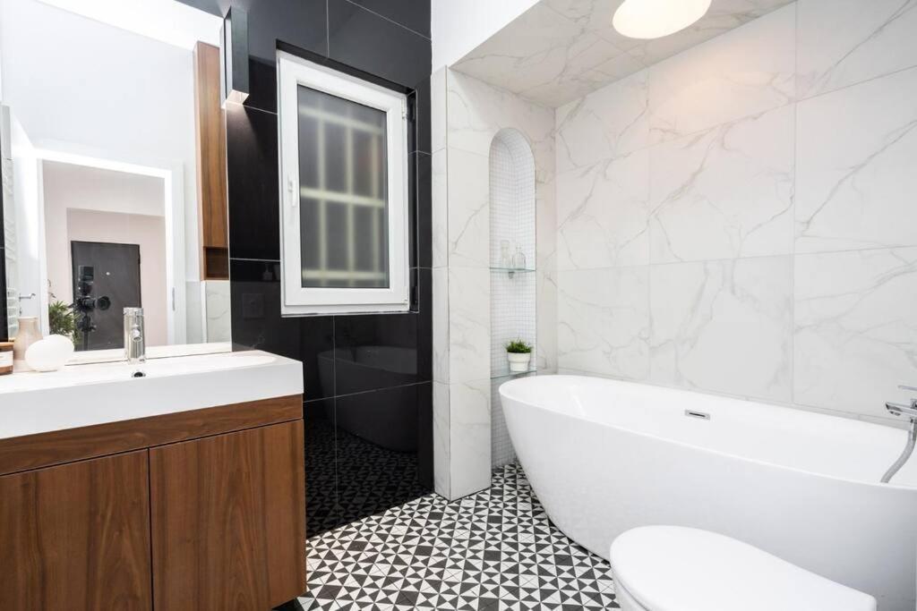 Elite One Bedroom Old Town *